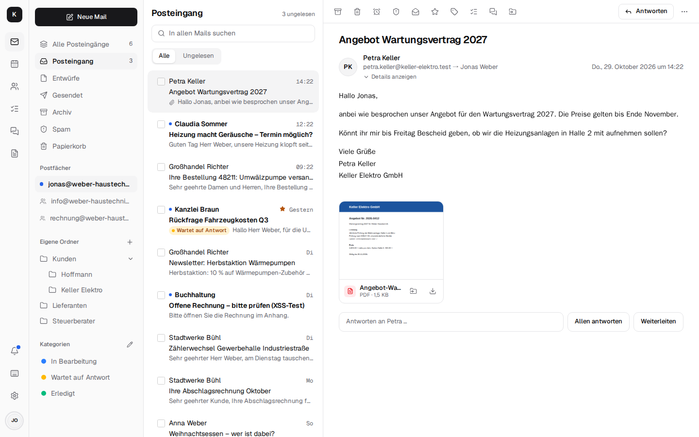 Posteingang mit Ordnern, gemeinsamen Postfächern info@ und rechnung@, Kategorien und einer geöffneten Mail mit PDF-Vorschau